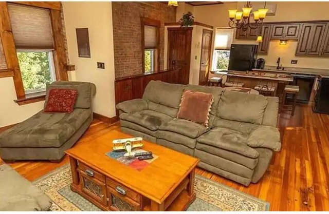 Hudson Valley NY LUXURIOUS 1900s Firehouse Total Privacy!