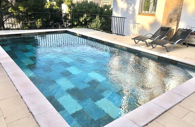 Huge villa only 2 minutes walk from the beach of Almadrava