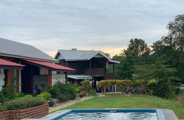 Hujung Kampung Resort