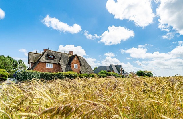 Hüs bi Koog 1 - Vacation under thatch for up to 5 people.