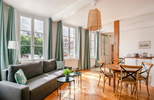 Hypolite 1 | Cosy Apartment | 80 meters from the Port of Honfleur | 2 guest
