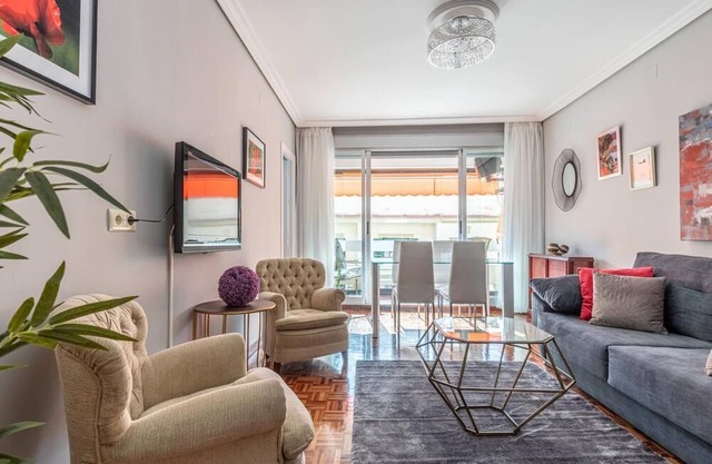 Ideal apt 2 bed/4 px cozy and good qualities