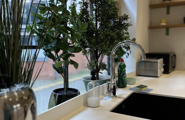 Ideal Bristol Getaway - 3 bed Harbourside Home