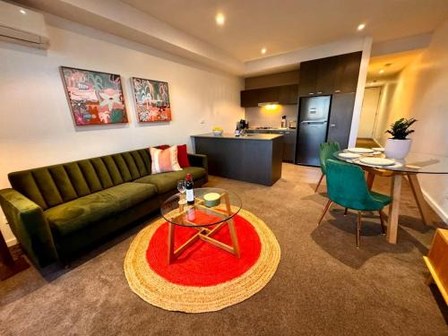 Ideal Quiet 1BR Prahran Apt Near Cafes Transport