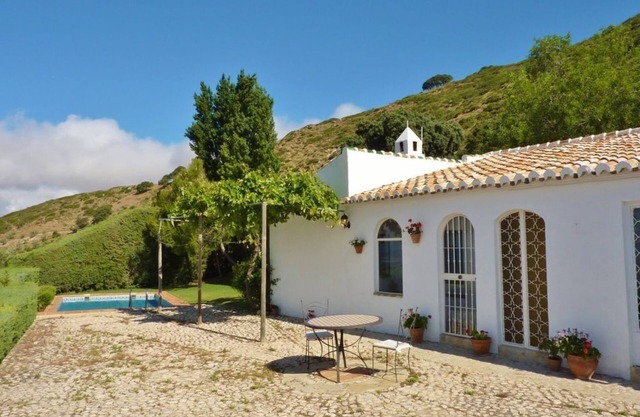 Ideal rural house for a relaxing holiday in the middle of nature