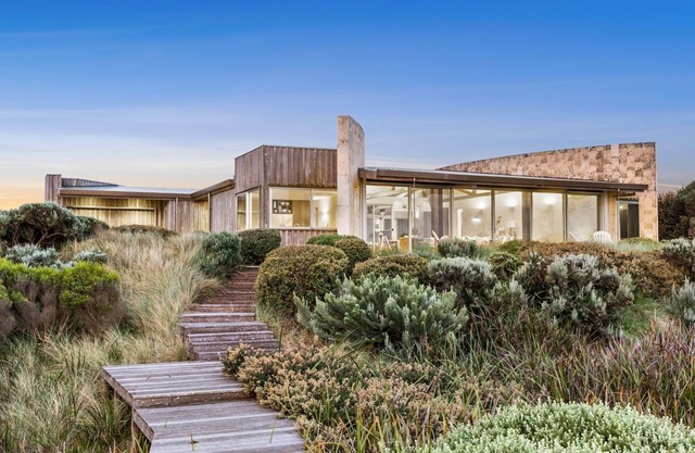 Idle Rocks - Private Beach Breakaway with panoramic views.