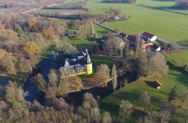 Idyllic apartment with a view of the water