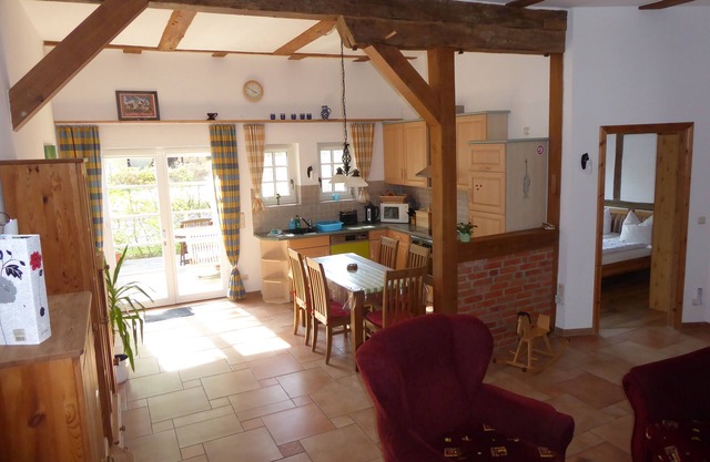 idyllic location, beach 7km, 85sqm, 3 rooms, up to 6 people, near Karls Erlebnishof!