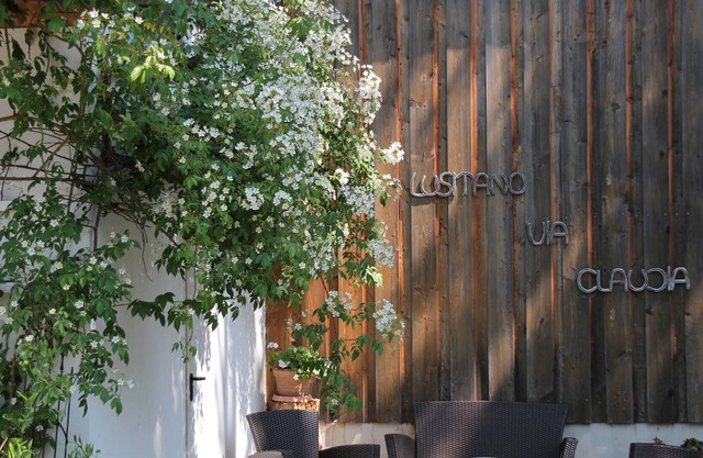 Idyllic place in a beautiful location with Lofft character