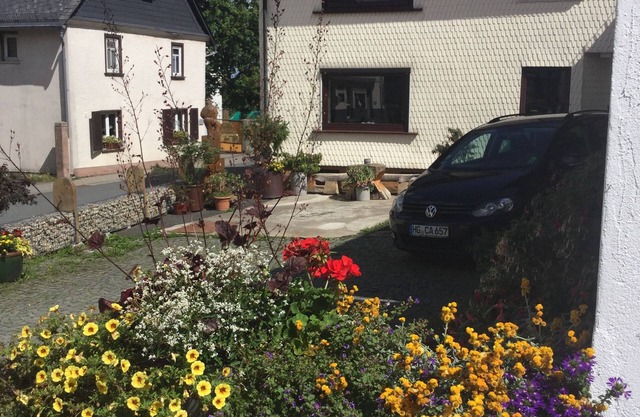 Idyllic situated holiday home on the Treisberg/Schmitten (Taunus)