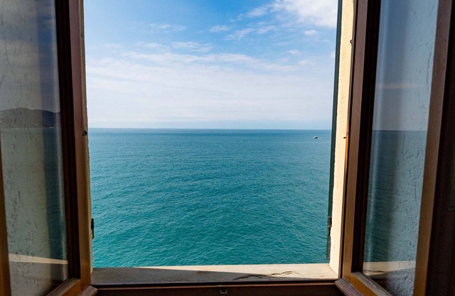 Il Baluardo Sea View Apartment on the Cliff