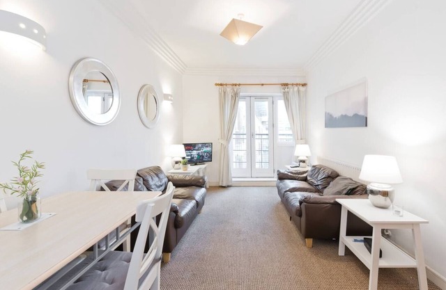 Immaculate 1-Bed Apartment in Dublin 1