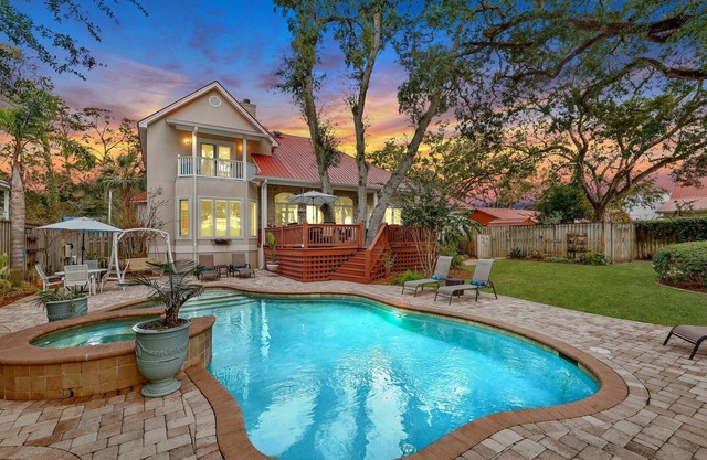 Immaculate Custom Home | 2.5 blocks to Beach | Heated Pool + Spa | Dog Friendly