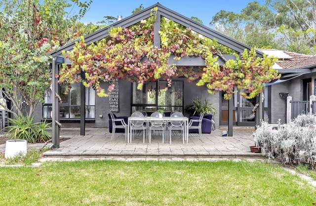 Impeccable 4-Bed Rural Premium Escape with Pool