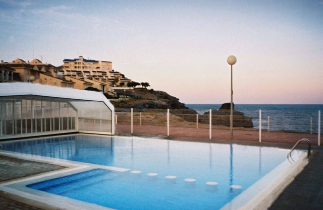 In Cabo de Palos, nice and kept apartment with beautiful sea views.