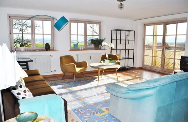 In the beautiful Ostallgäu: Spacious, lightfiled, good furnishings mountain view