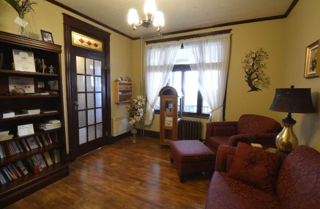 In the heart of Matane, the Bruine Océane Inn is a little gem ready to welcome y