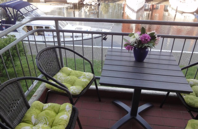 In the middle of the marina of the lagoon city Ueckermünde/Baltic Sea - apartment for 4-5 people