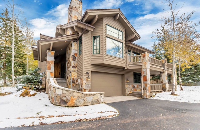 Incredible Private Home with Easy Access to all Park City has to Offer! by RedAwning