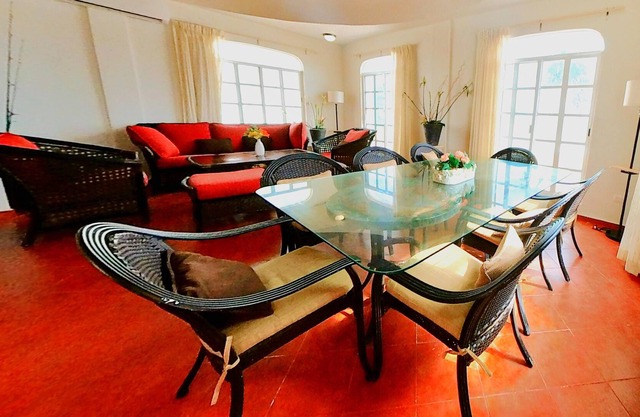 Increible Casa Privada Frente al Mar