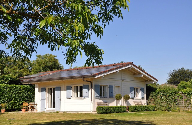 independent house in property with views of Mont Blanc.