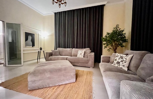 Independent Spacious 3 Bedroom Villa