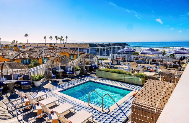 Inn at the Pier Pismo Beach, Curio Collection by Hilton