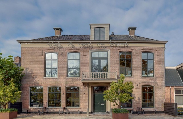 Inn in Ternaard near Heritage