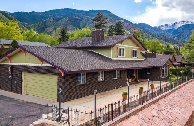 INNhale Bed&Brunch in Manitou Springs