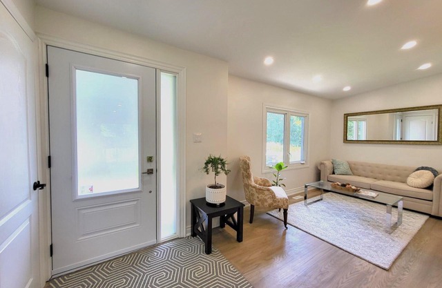 Innisfil HomestaynRenovated home away from home located in the heart of Innisfil