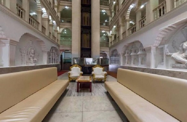 Iroomz Shanbhag Towers International