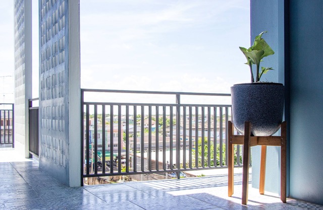 Is Am Are Stay Boutique