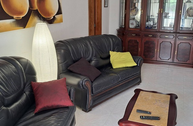 Isabel Dream V, 200m from the train, 5 Km from SINTRA.