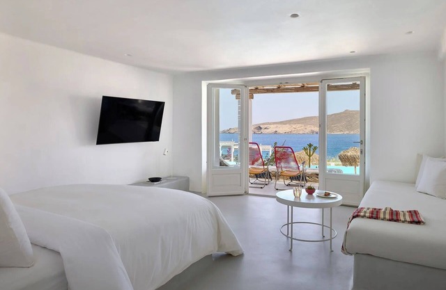 ISholidays Mykonos Lolita Junior Suite Sea View
