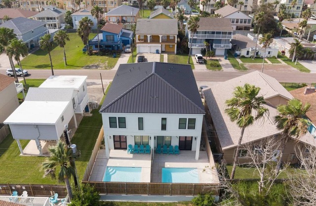 Island Dream Estate - Full Duplex Both sides