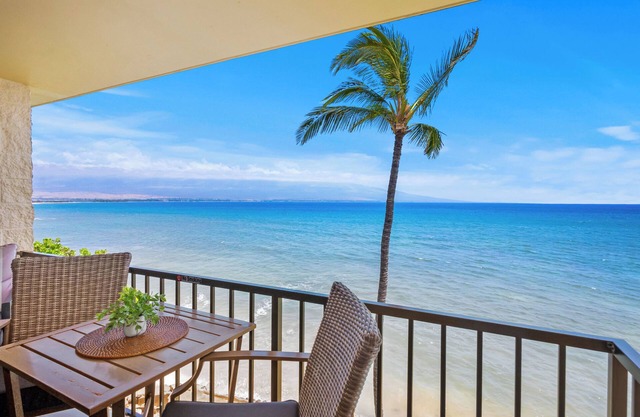 ISLAND GEM - Oceanfront Top Floor 2 Bed/Bath En Suite Style