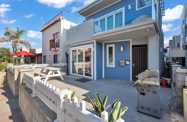 Island Paradise 4BR Combo - Sleeps 16