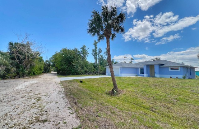 Island Treasure! Brand new on an olde Florida island in the Gulf.