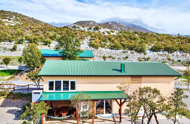 Iva & Lea by Interhome