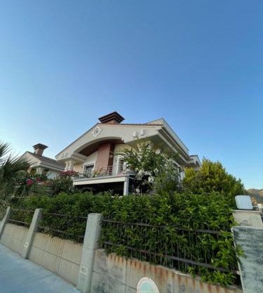 Izmırın Kalbı Ozdere Denıze Sıfır Villa