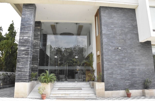 Jagrati Vinn by Vesta