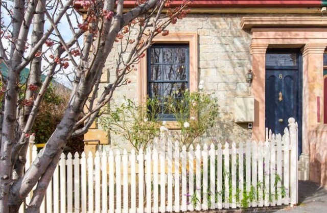 Jane Cottage 1855 - Tasmania