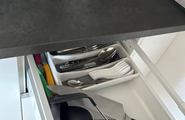 JAVU Restaurant & Apartment