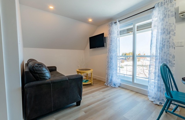 Jeannie & Clyde’s, a charming ocean view loft in Bay Bulls, NL.