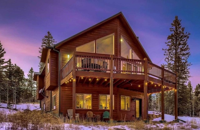 Jefferson Cabin w/Fire Pit: Near Hiking Trails!