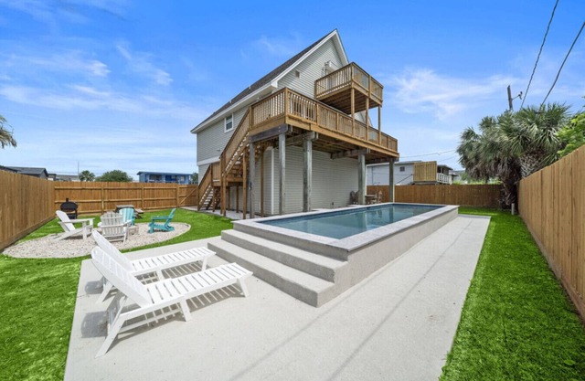 John Davis - The Lookout|BeachBox|Huge Gameroom|Walk to Beach!