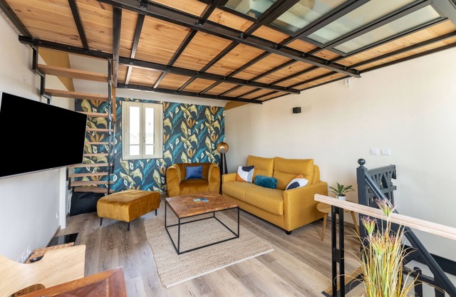 Josianne - Two Bedroom House, Sleeps 4