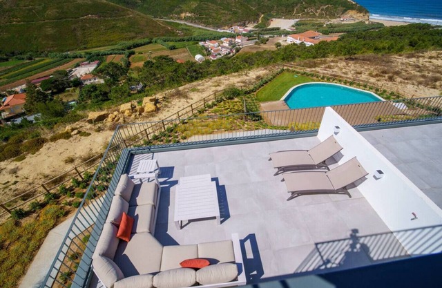 Julião Beach House in Carvoeira