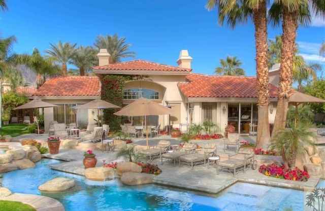 JULY FLASH SALE! 25% OFF Sleeps 14 - Golf Oasis - Tuscan Vibes!