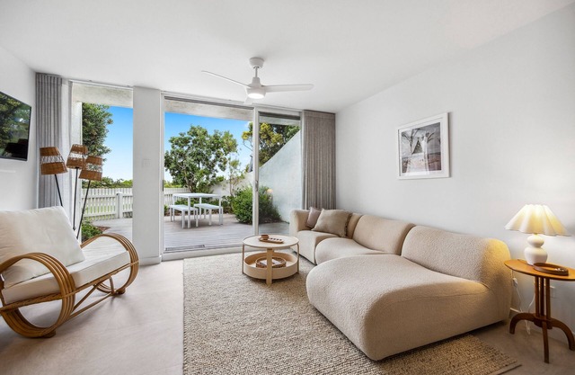 Juniper Beachfront Townhouse Semaphore Park